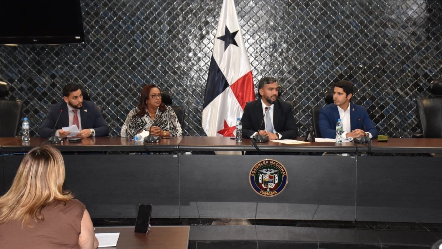 Asamblea avanza en proyecto para incentivar compra de viviendas usadas en Panamá