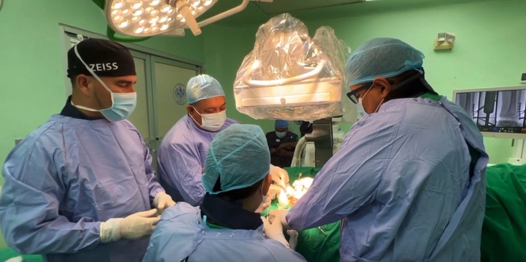 CSS de Santiago Moderniza Cirugías con Nuevo Taladro