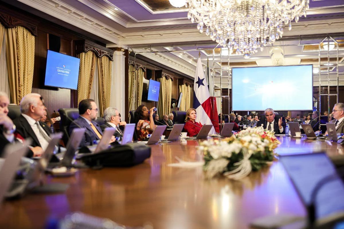 Panamá deroga medidas contra Ecuador por impuestos