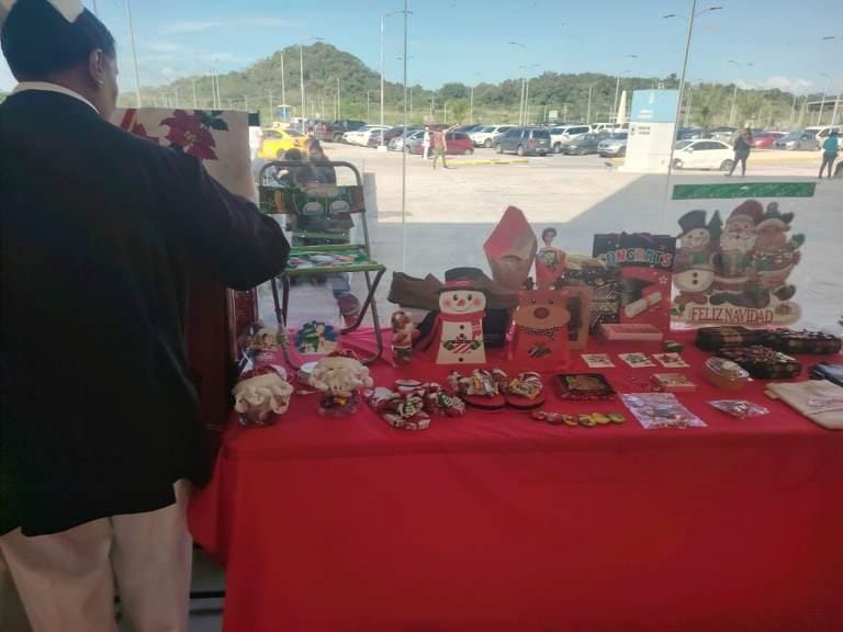 Bazar Navideño: 50 emprendedores en hospital CSS