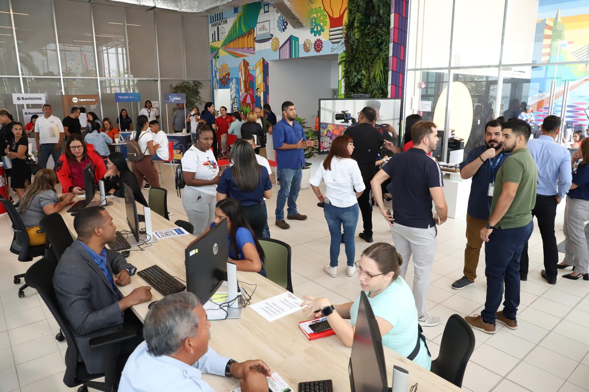 AMPYME impulsa la formalización de 4,000 emprendedores