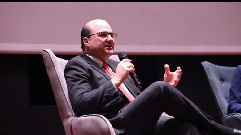 AIG y Jóvenes Impulsarán Transparencia Digital