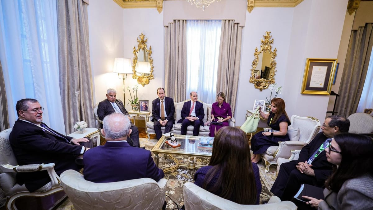 Mulino y Arévalo se reúnen en Panamá