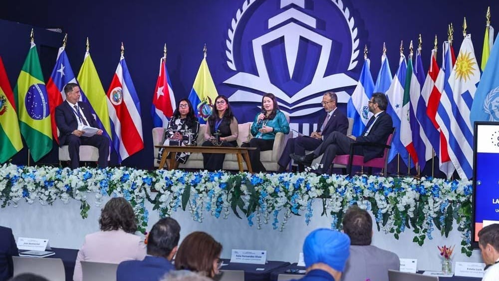 Canal impulsa descarbonización marítima