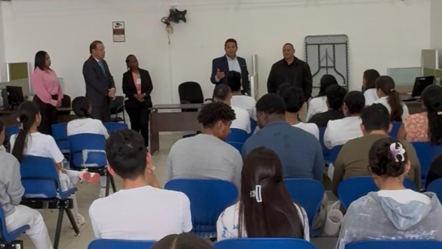 IFARHU Atiende Protesta por Becas 2022 de la UIP