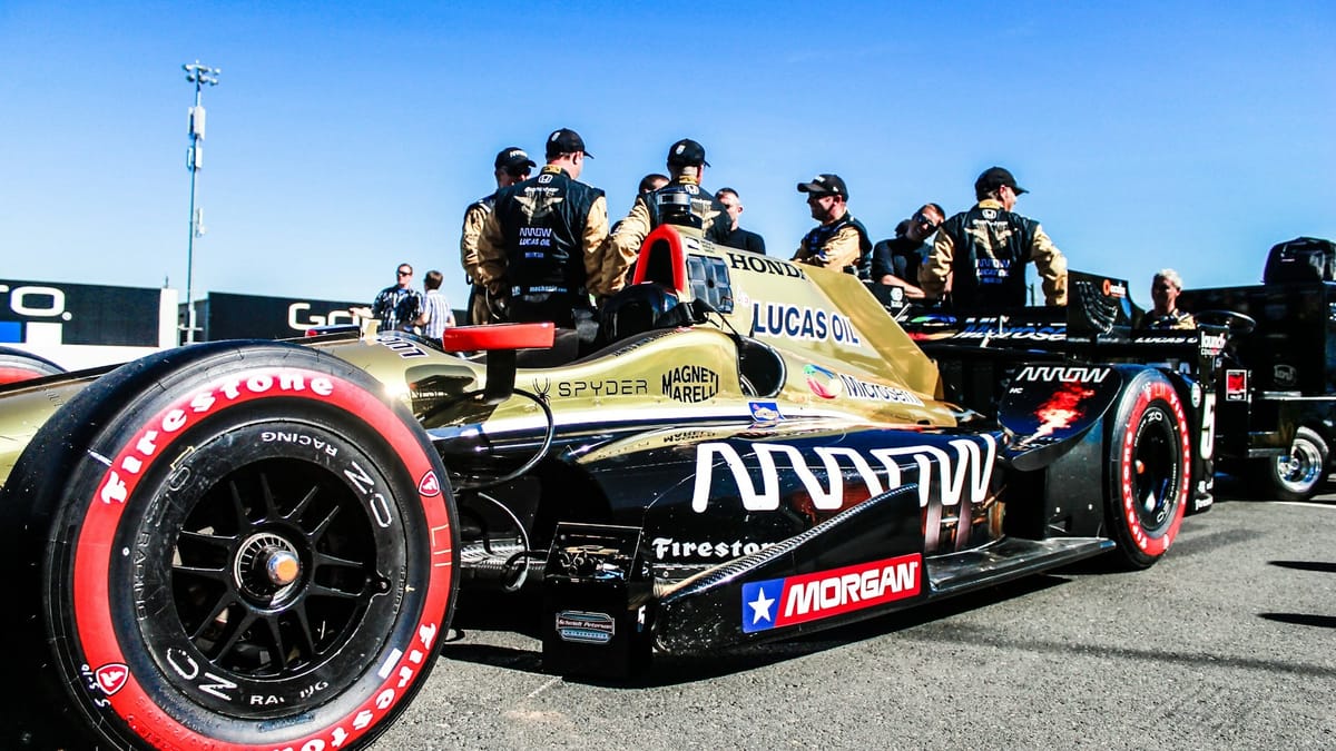 Trump firma orden ejecutiva para llevar carrera IndyCar a Washington D.C. por celebraciones America250