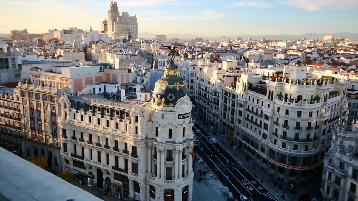 Mercado inmobiliario español bajo presión: menos oferta y precios al alza en 2026