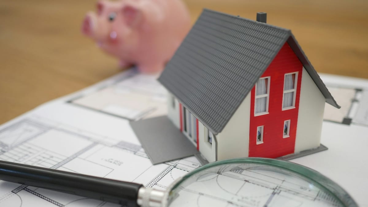 La Fed pone el freno: Señal unánime de no recortar tasas en enero