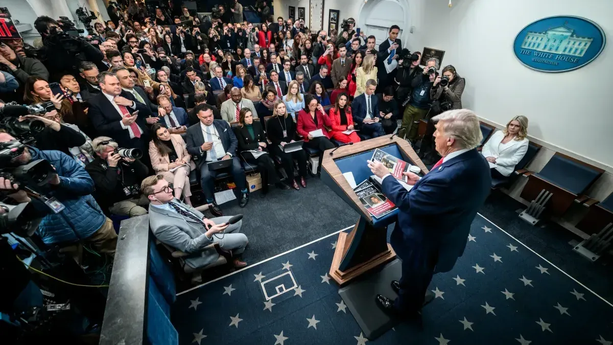 La Batalla por el Ártico: Por Qué Trump Quiere los Minerales de Groenlandia