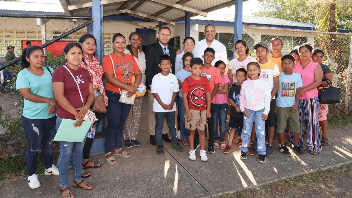 IFARHU beneficia a 118,127 estudiantes en el tercer pago de becas 2026