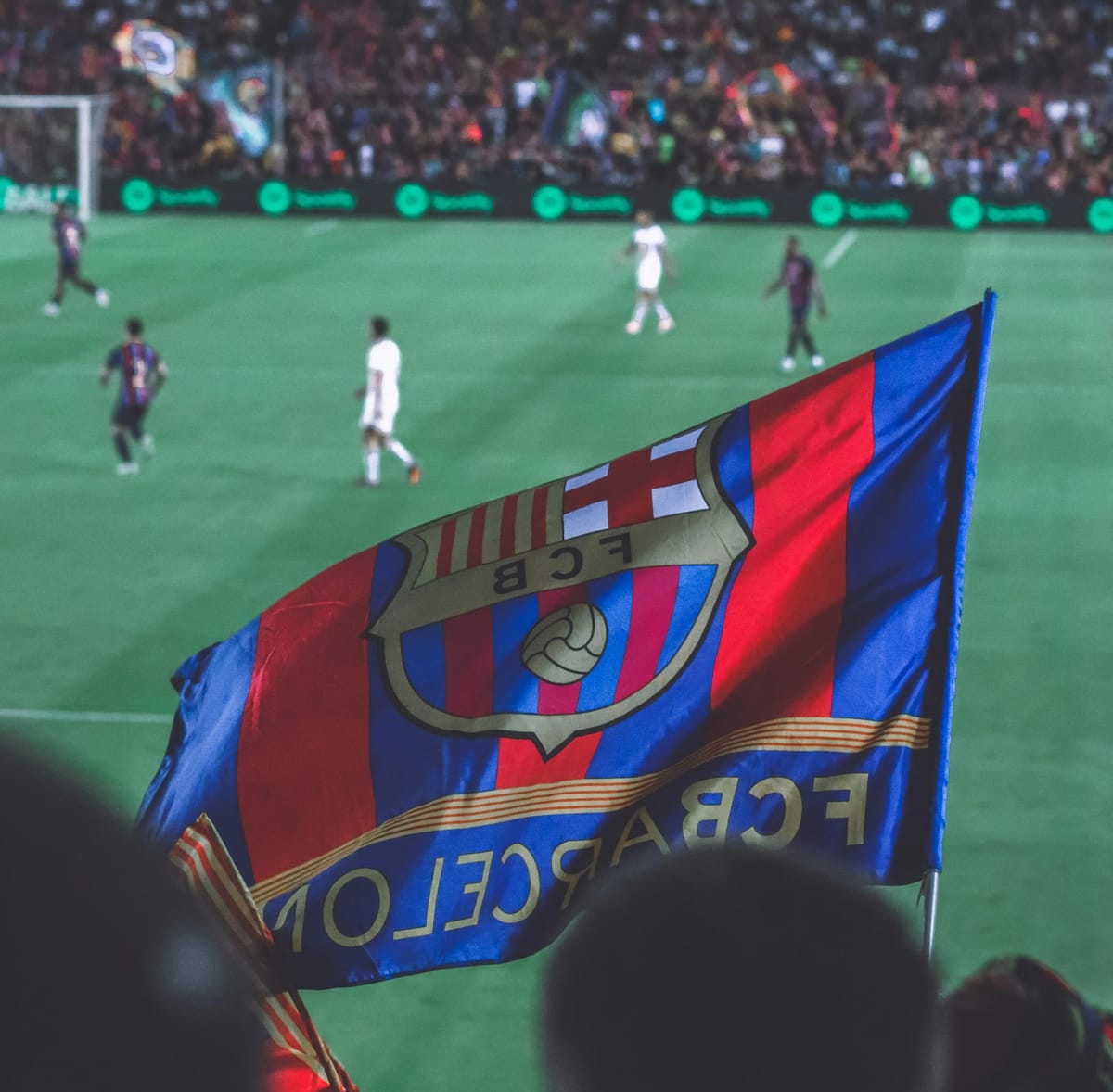 Messi reaparece como arma electoral en la precampaña del FC Barcelona