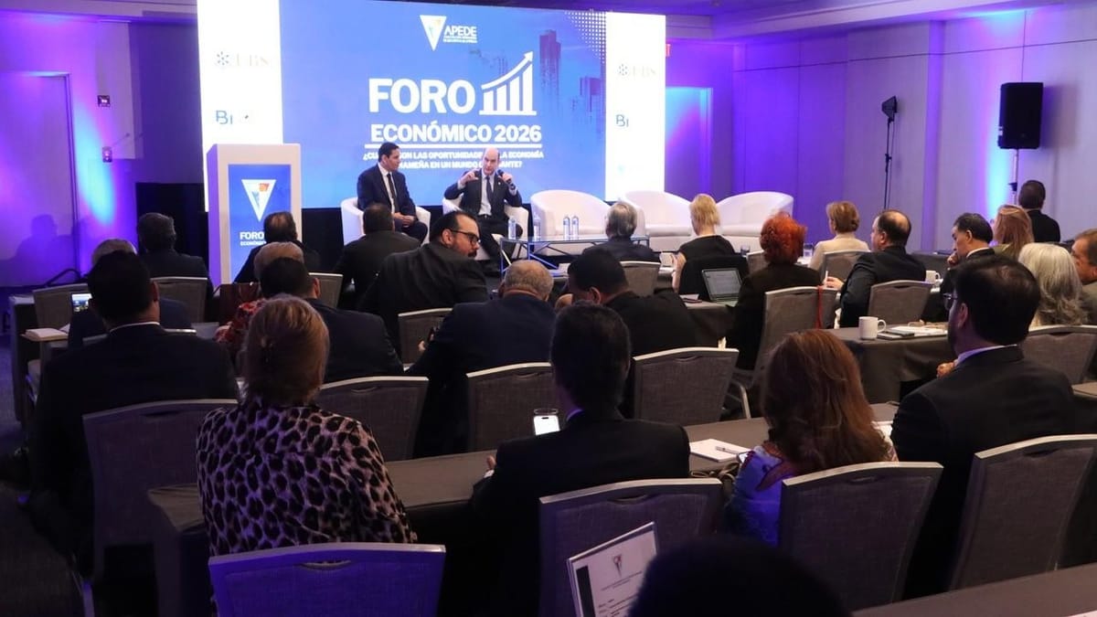 Panamá busca más inversión para impulsar su economía