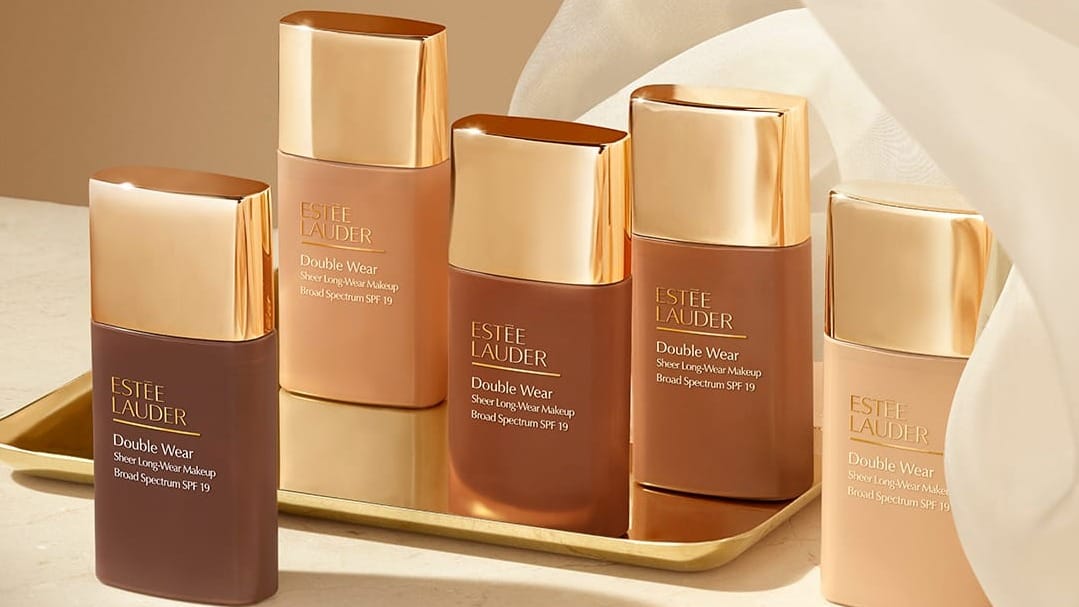 Estée Lauder negocia fusión con Puig; posible grupo de $40bn