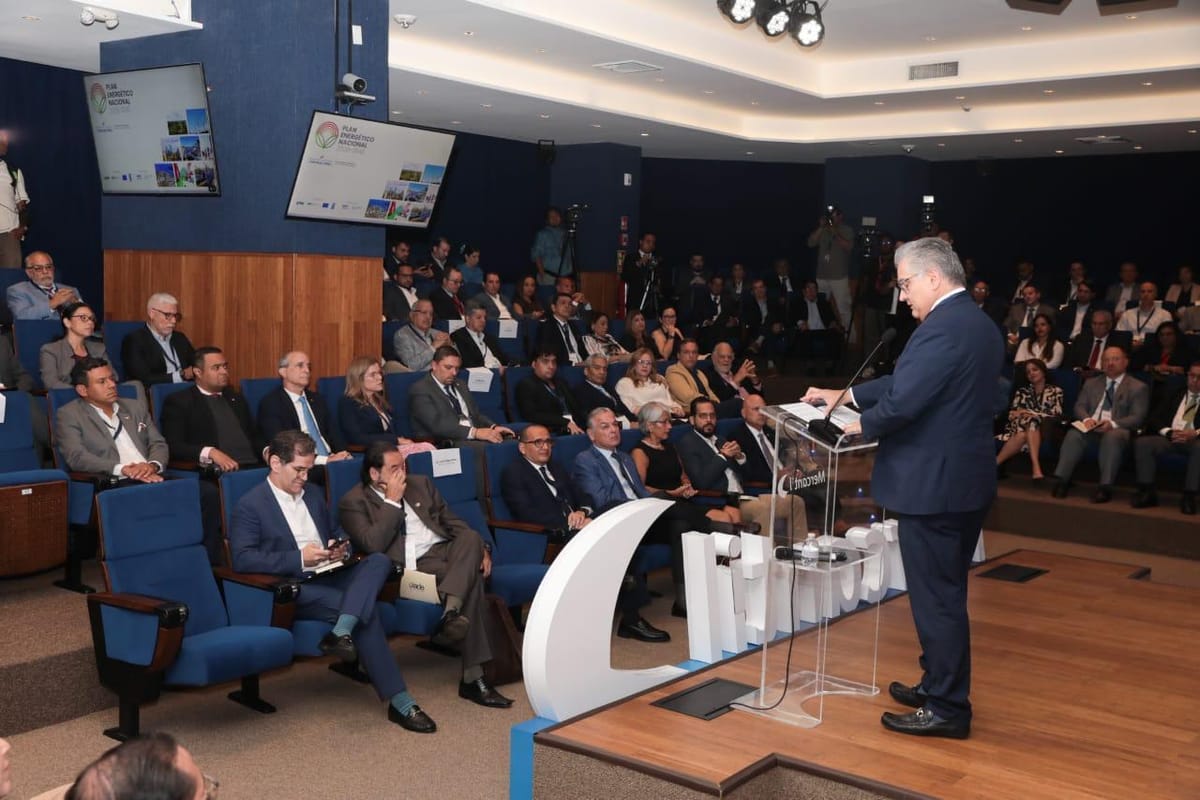 Panamá prevé licitar la interconexión eléctrica con Colombia en dos meses