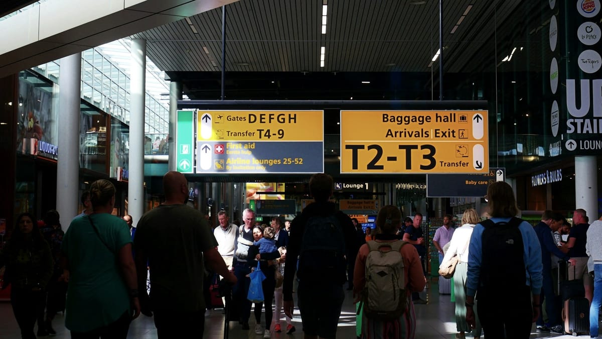 EE.UU. enfrenta largas filas en aeropuertos por agentes de TSA sin sueldo