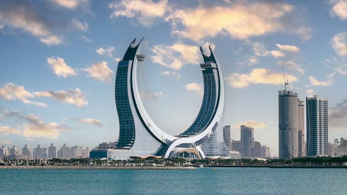 Qatar y Arabia Saudita reportan ataques a instalaciones energéticas y advierten respuestas