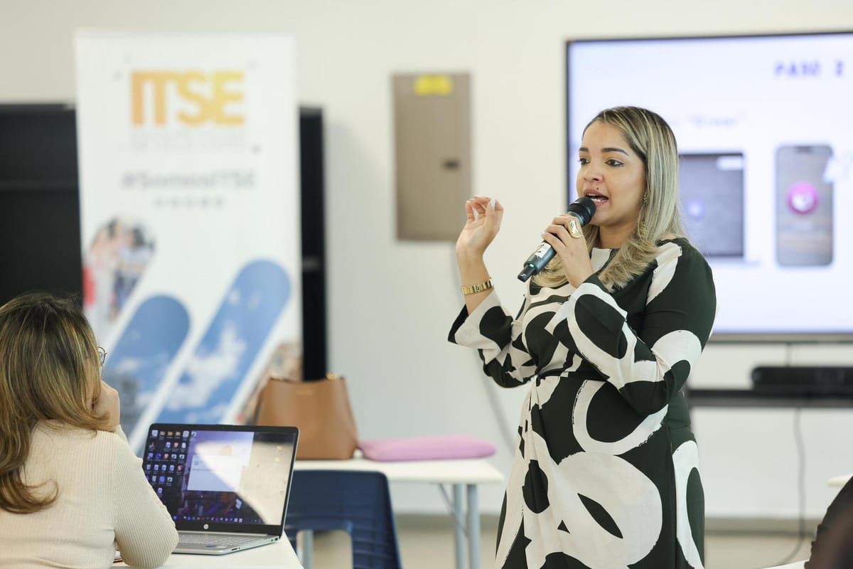 ITSE capacita docentes en hotelería con realidad virtual