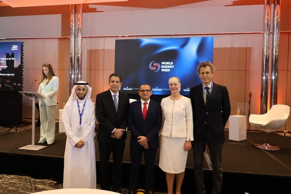 Panamá lidera la conversación energética regional con planes ambiciosos y foco en renovables