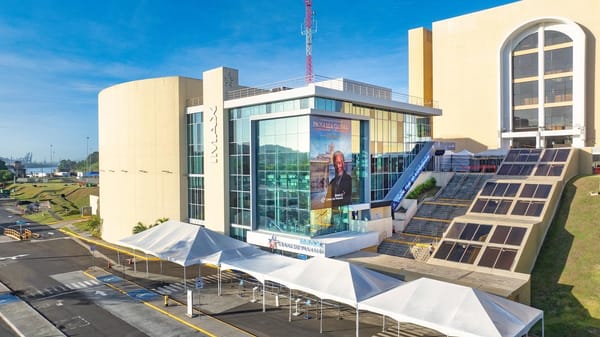 Canal de Panamá moderniza Miraflores para turistas