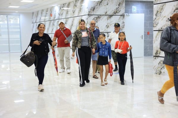 Colón: 98 pacientes se mudan a nuevo hospital