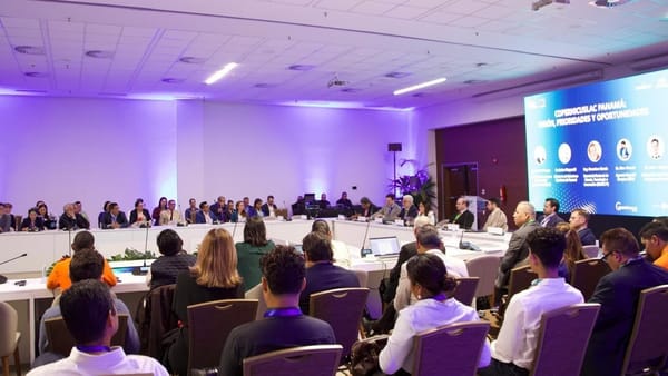 Jóvenes panameños resaltan aporte de CopernicusLAC