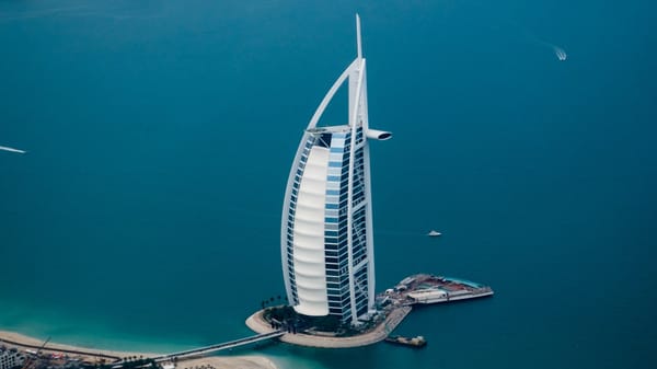 Dubái aterriza en Panamá con un nuevo modelo de zona franca para pymes