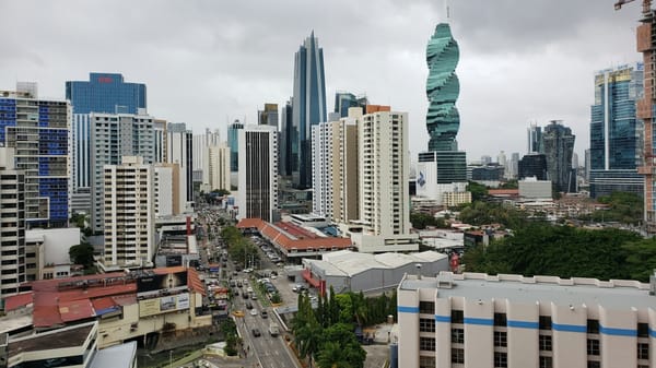 La paradoja de Panamá al iniciar 2026: una economía que crece y un empleo que no despega