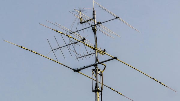 Gobierno de EE. UU. cambia postura sobre radiación de celulares e inicia nuevo estudio