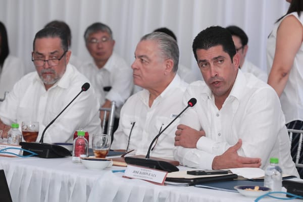 Proyecto de gasoducto y puertos de Corozal y Telfers entran a fase de precalificación