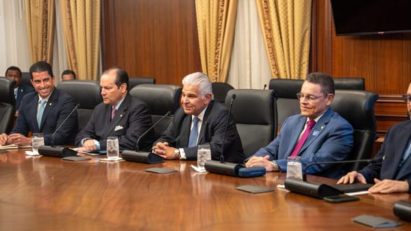 Aduanas actualiza proyectos fronterizos y escáneres