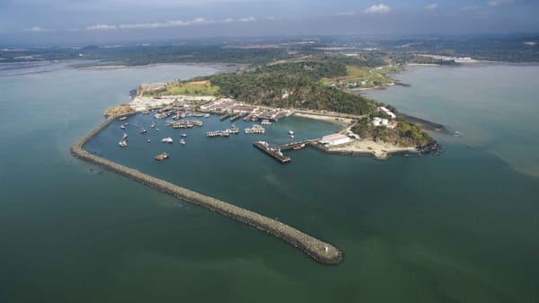 Levantan restricción de zarpe en múltiples puertos de Panamá tras mejoras en condiciones climáticas