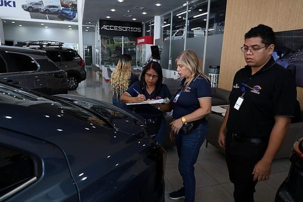Acodeco detecta fallas en precios de autos