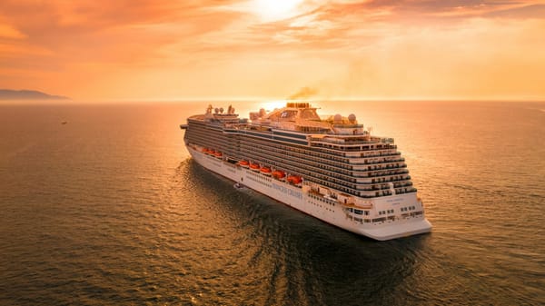 Norwegian Cruise Line ajusta estrategia para competir con Royal Caribbean en 2026