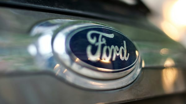 Ford reporta pérdidas netas de 8.182 millones de dólares en 2025 por cancelar programa de vehículos eléctricos