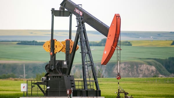 La OPEP+ evaluará aumento de producción de crudo tras ataque a Irán