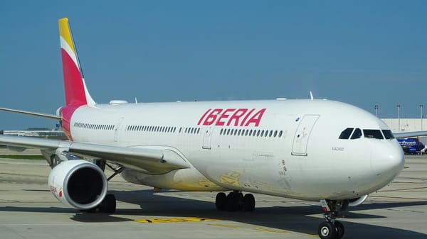 Iberia impulsa su liderazgo en Madrid-America con un aumento del 8% en capacidad para 2026