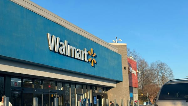 Walmart reporta fuerte crecimiento en ventas navideñas, pero ganancias quedan por debajo de las estimaciones