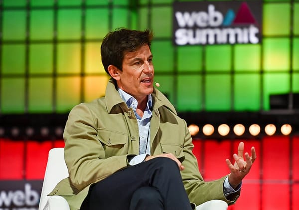 Wolff vende 15% y su patrimonio llega a €2.300 millones