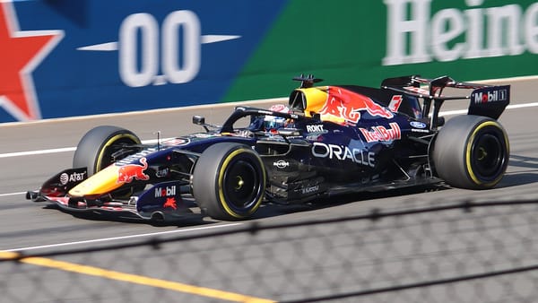 Verstappen queda 11º en Suzuka y tilda su Red Bull de 'inmanejable'