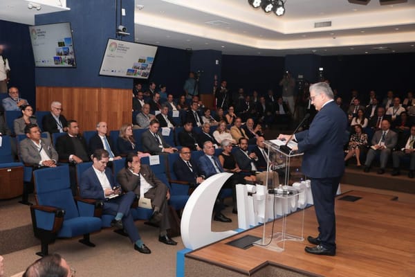 Panamá prevé licitar la interconexión eléctrica con Colombia en dos meses