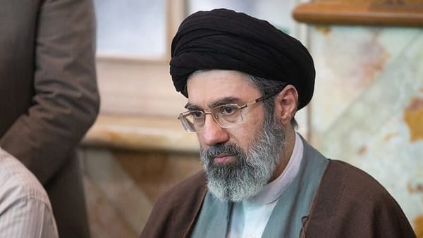 Líder Supremo de Irán, Mojtaba Khamenei, ordena cierre del estrecho de Hormuz