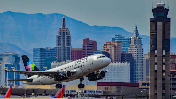 Accionistas aprueban fusión de Volaris y Viva Aerobus en México