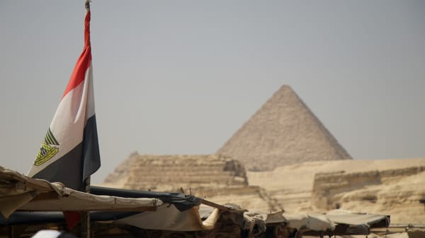 Descubren nuevo yacimiento de gas natural en el Desierto Occidental de Egipto por empresa Apache