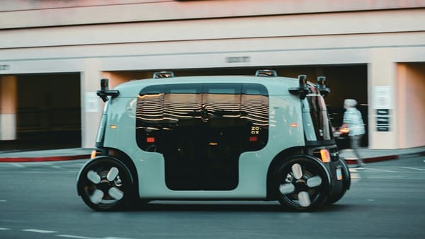 Zoox de Amazon llevará robotaxis a Austin y Miami este año