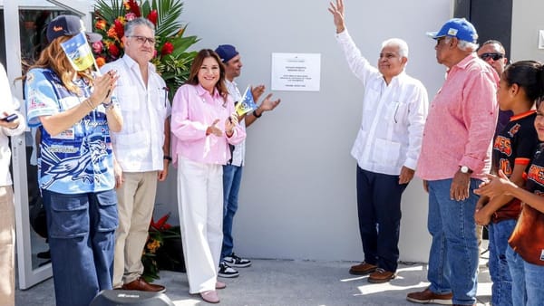 Colón estrena estadio Roberto Mariano Bula